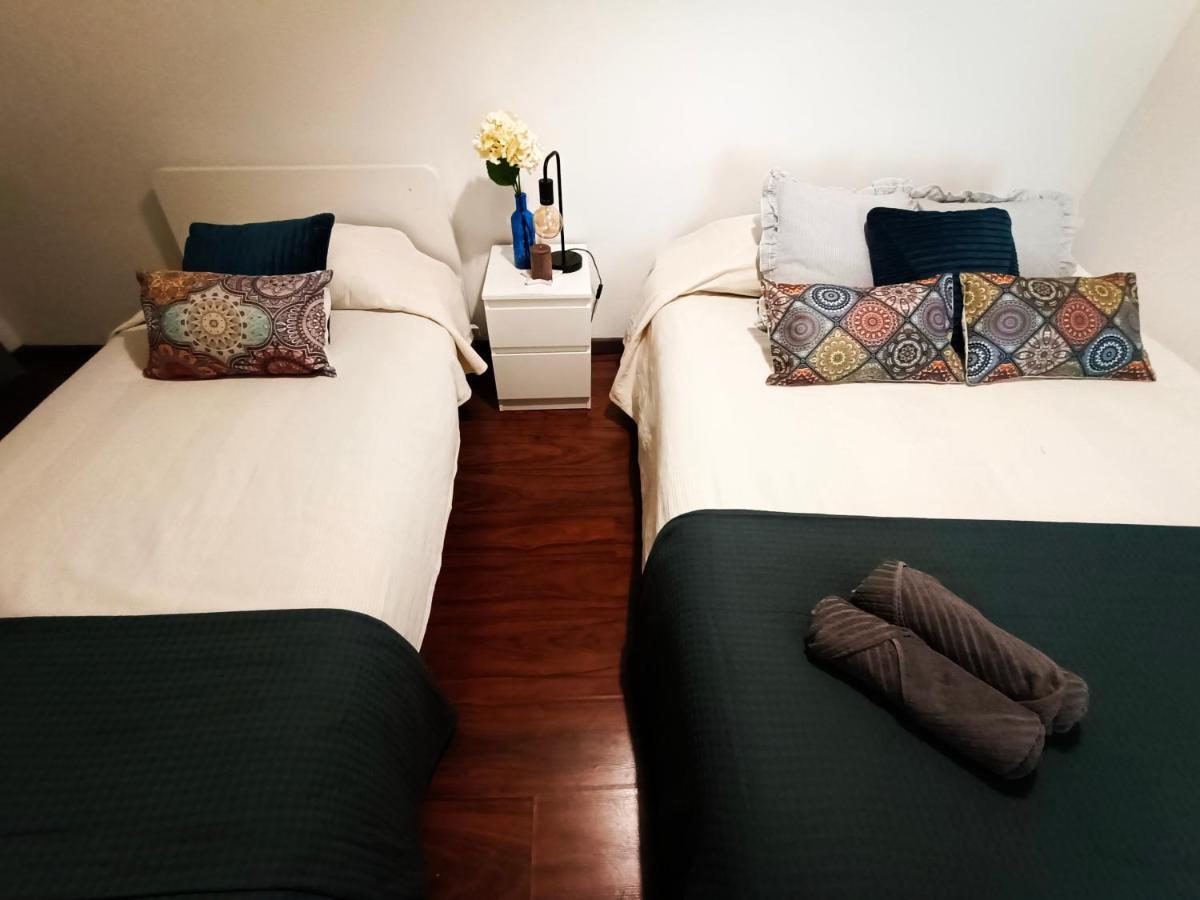 By Plaza Real Budget Rooms Barselona Dış mekan fotoğraf